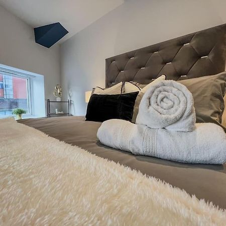 Orange Rentals-High Spec, Midnight Suite, Sleeps 4-Pets Welcome! Liverpool Eksteriør billede