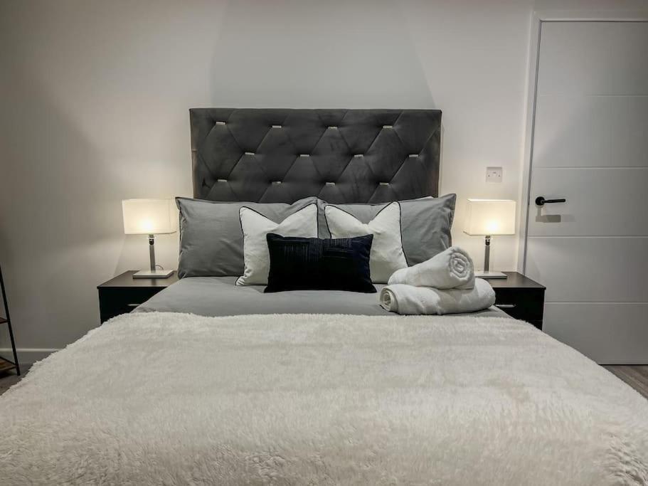 Orange Rentals-High Spec, Midnight Suite, Sleeps 4-Pets Welcome! Liverpool Eksteriør billede