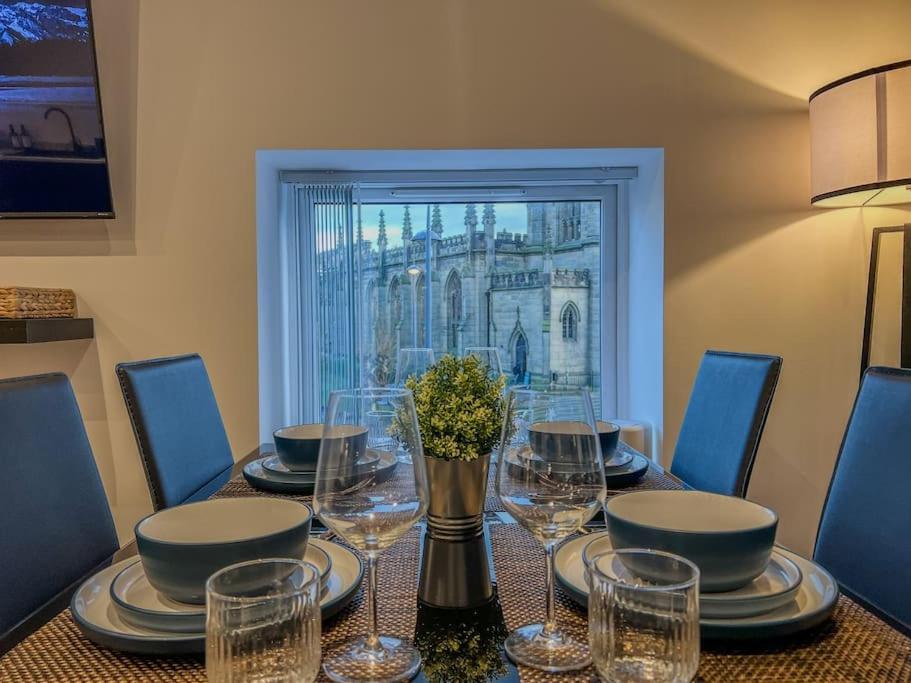 Orange Rentals-High Spec, Midnight Suite, Sleeps 4-Pets Welcome! Liverpool Eksteriør billede