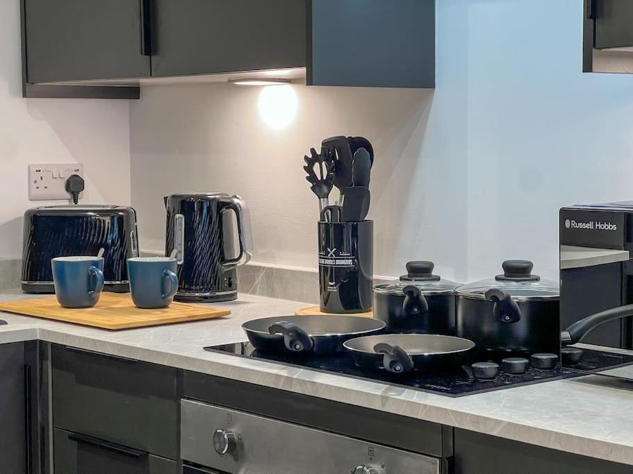 Orange Rentals-High Spec, Midnight Suite, Sleeps 4-Pets Welcome! Liverpool Eksteriør billede