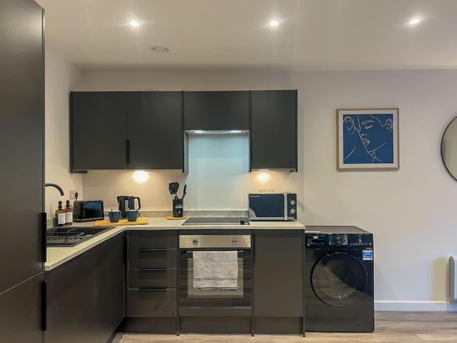 Orange Rentals-High Spec, Midnight Suite, Sleeps 4-Pets Welcome! Liverpool Eksteriør billede